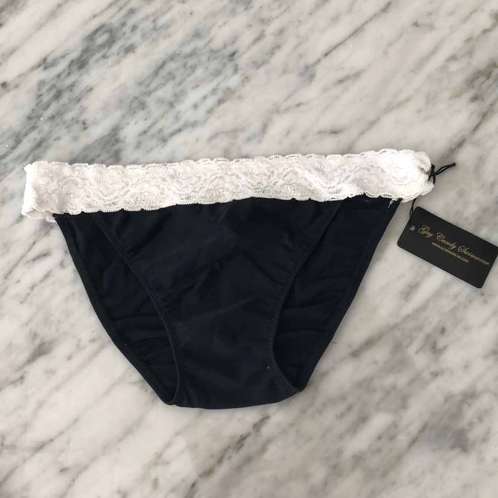 Lace band bikini bottoms